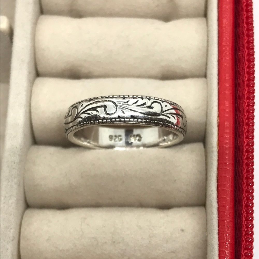 Sterling Silver Ring with Engraved Scrolls